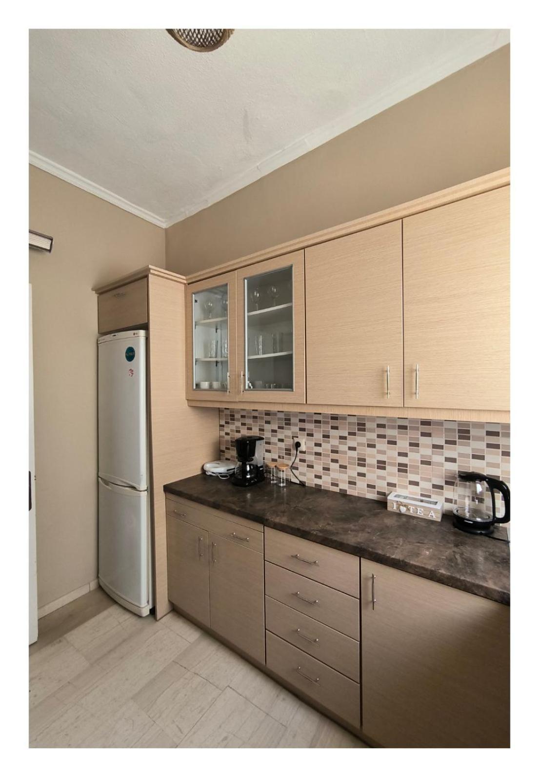 August Moon Apartment Chios Town Exterior foto